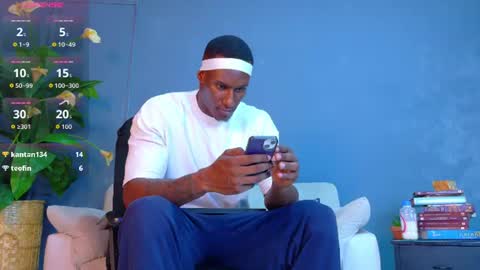 Snapshot of hunter_biggest chatting on June 2026 01:25:01 AM Hunter online show from June 2026 01:25:01 AM