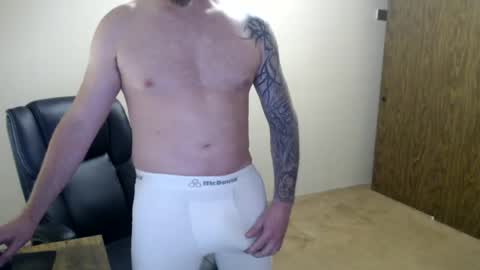 Snapshot of hunter_jayden7 chatting on June 2026 12:49:01 AM TypsyT7 online show from June 2026 12:49:01 AM