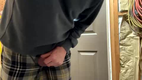 huskey300 online show from March 2025 03:09:02 PM