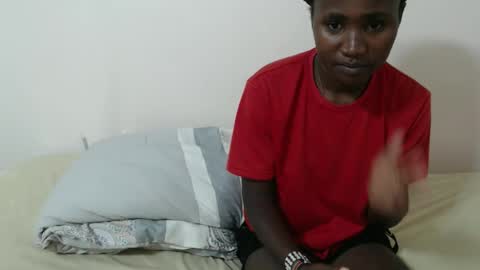 Snapshot of hyacinth_b chatting on April 2026 11:14:02 AM hyacinth_b online show from April 2026 11:14:02 AM