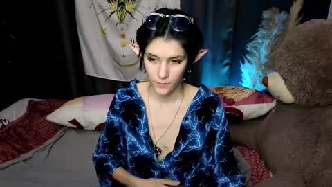 Snapshot of hyeon_jin chatting on January 2025 12:00:01 AM Hyeon Jin online show from January 2025 12:00:01 AM