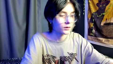 Snapshot of hyeon_jin chatting on February 2025 08:41:01 PM Hyeon Jin online show from February 2025 08:41:01 PM