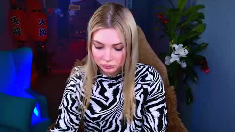 hyileyclark online show from May 2026 09:06:01 AM