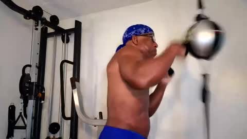 Snapshot of hypno_dick_therapy chatting on December 2024 07:00:02 PM Mr. Frost online show from December 2024 07:00:02 PM