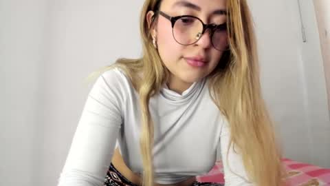 Snapshot of hyunjooo chatting on September 2025 07:58:02 PM Hyun Joo online show from September 2025 07:58:02 PM