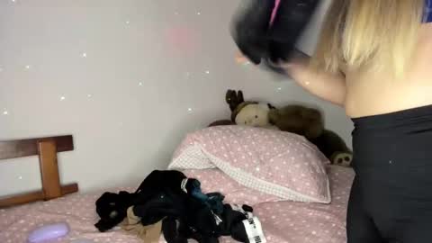 Snapshot of hyunjooo chatting on February 2026 10:35:01 PM Hyun Joo online show from February 2026 10:35:01 PM