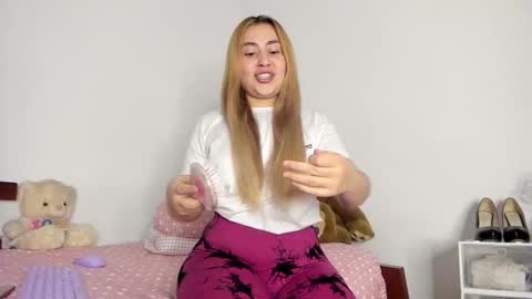 Snapshot of hyunjooo chatting on March 2026 04:10:02 PM Hyun Joo online show from March 2026 04:10:02 PM