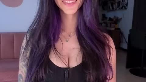 Snapshot of i_cant_believe_its_you chatting on March 2026 01:17:01 PM Lana Banana online show from March 2026 01:17:01 PM