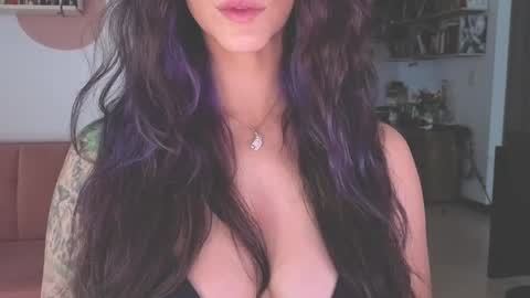 Snapshot of i_cant_believe_its_you chatting on April 2026 10:15:01 PM Lana Banana online show from April 2026 10:15:01 PM