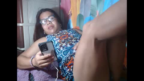 Snapshot of i_drain_u_bitch chatting on January 2025 12:39:02 PM jamaeca online show from January 2025 12:39:02 PM