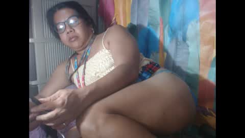 Snapshot of i_drain_u_bitch chatting on January 2025 03:32:02 PM jamaeca online show from January 2025 03:32:02 PM