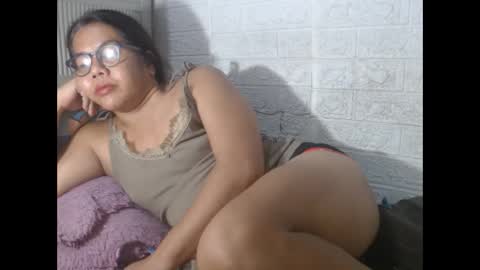 Snapshot of i_drain_u_bitch chatting on January 2025 09:02:02 AM jamaeca online show from January 2025 09:02:02 AM