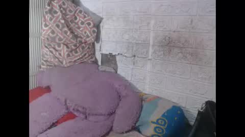 Snapshot of i_drain_u_bitch chatting on September 2025 01:18:01 AM jamaeca online show from September 2025 01:18:01 AM