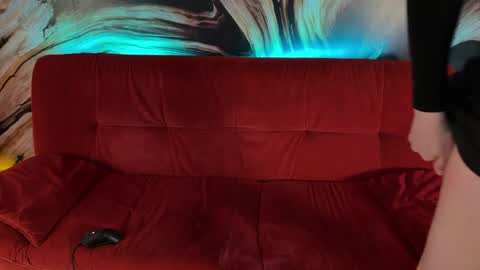Snapshot of i_origins chatting on May 2026 07:32:02 PM Aline online show from May 2026 07:32:02 PM
