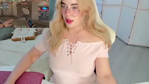 Snapshot of i_want_you_eva chatting on May 2026 01:40:01 PM HiI am EvaPVT is open online show from May 2026 01:40:01 PM