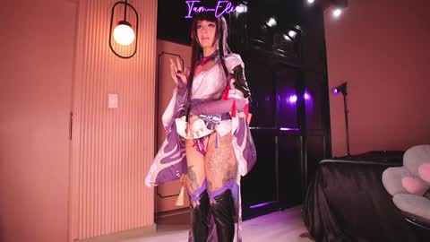       online show from January 2025 11:45:01 PM