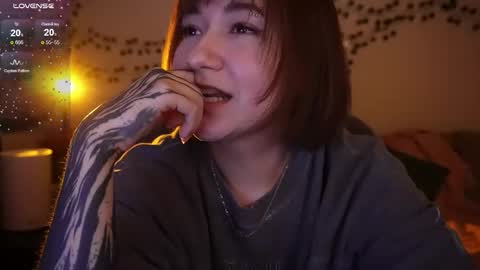 Meg  online show from December 2025 01:33:02 AM