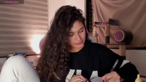 Snapshot of iam_nikki chatting on January 2025 07:59:01 AM On instagram Imm  NikkiHelp me reach 100 likes online show from January 2025 07:59:01 AM