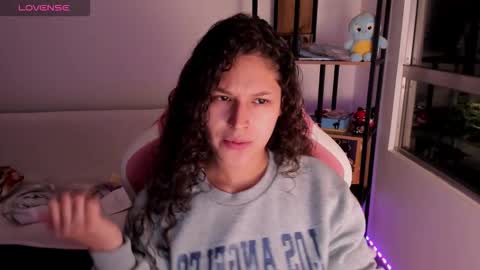 Snapshot of iam_nikki chatting on February 2026 06:54:02 AM On instagram Imm NikkiHelp me reach 100 likes online show from February 2026 06:54:02 AM