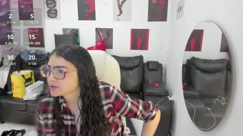 Sammy online show from December 2025 12:14:01 PM