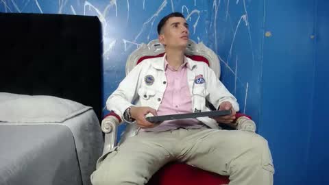 Snapshot of iam_smith_ chatting on February 2026 03:32:01 AM Iam Smith online show from February 2026 03:32:01 AM