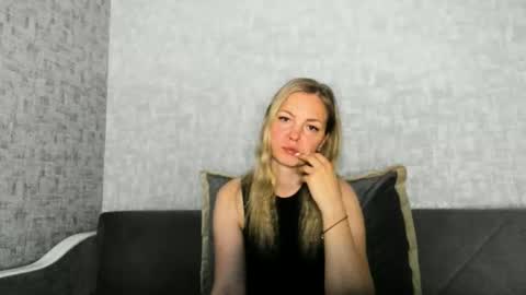 Snapshot of iam_venus chatting on May 2026 04:15:01 PM Venus online show from May 2026 04:15:01 PM