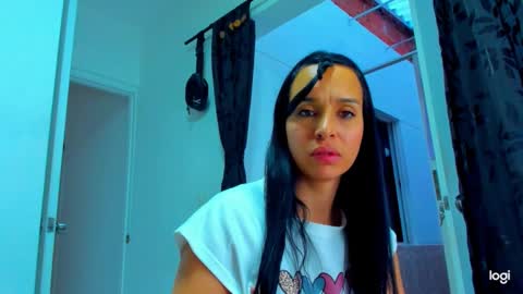 iam_your_fantasy online show from November 2025 08:22:02 PM