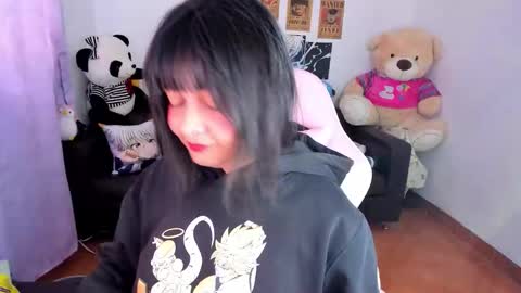 Zoe 3 online show from November 2025 01:21:02 PM