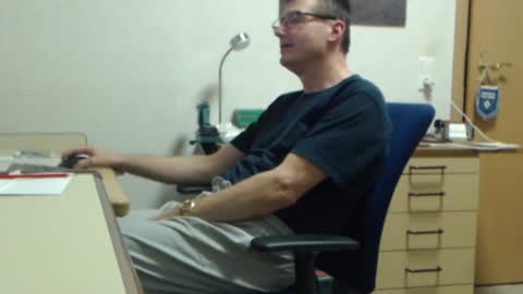 iamachim online show from November 2025 06:52:02 PM