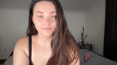 Crystal online show from February 2026 03:15:02 PM