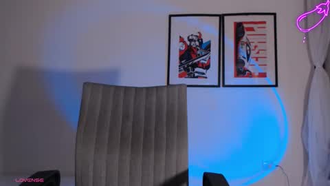  INDEPENDENT MODEL online show from October 2025 02:08:01 AM