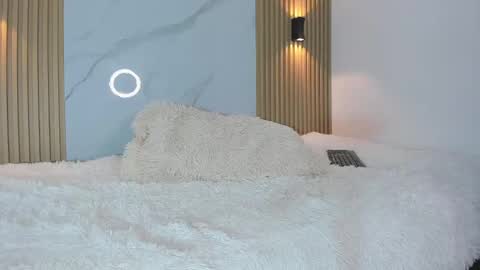 Juliiiiian online show from February 2025 02:27:02 PM