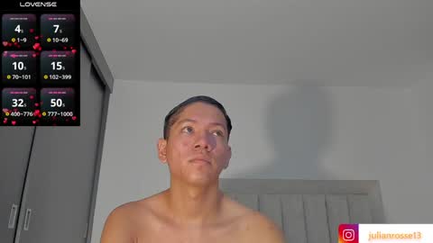 Snapshot of iamjulian_ chatting on May 2026 11:50:02 AM Juliiiiian online show from May 2026 11:50:02 AM