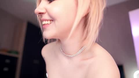 Nina  online show from February 2025 10:10:02 PM