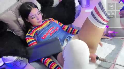 Snapshot of iamstephanie13 chatting on October 2025 04:11:01 AM Steph - Online Again   - 1 DECEMBER online show from October 2025 04:11:01 AM