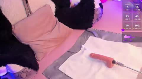 Steph - Online Again   - 1 DECEMBER online show from November 2025 03:53:02 AM