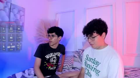 Snapshot of ian_and_austin chatting on January 2026 02:09:02 PM Ian and Austin online show from January 2026 02:09:02 PM