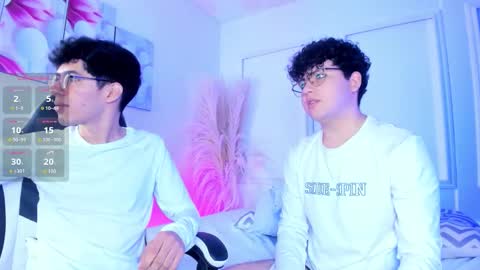 Snapshot of ian_and_austin chatting on January 2026 12:29:02 PM Ian and Austin online show from January 2026 12:29:02 PM