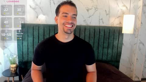 Snapshot of ian_davis chatting on January 2025 11:47:01 PM Ian Davis online show from January 2025 11:47:01 PM