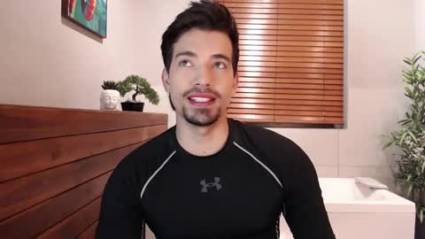 Snapshot of ian_davis chatting on February 2025 08:09:02 PM Ian Davis online show from February 2025 08:09:02 PM