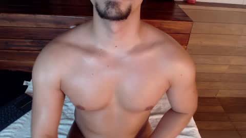 Snapshot of ian_davis chatting on March 2025 11:00:02 PM Ian Davis online show from March 2025 11:00:02 PM