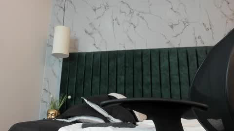 Snapshot of ian_davis chatting on March 2025 11:27:01 PM Ian Davis online show from March 2025 11:27:01 PM