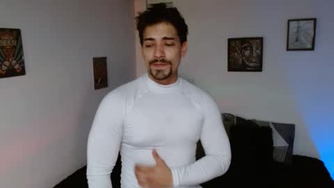 Snapshot of ian_davis chatting on December 2025 06:28:01 PM Ian Davis online show from December 2025 06:28:01 PM