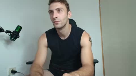 Snapshot of ianandersson27 chatting on July 2026 06:51:01 AM Ian Andersson online show from July 2026 06:51:01 AM