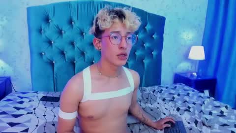 ian  online show from March 2025 05:53:01 AM