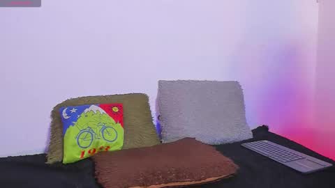 Ian Lark online show from April 2026 09:39:33 PM