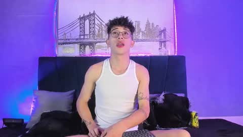 Andrew online show from December 2024 01:40:01 AM