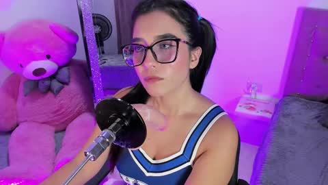 Ibbie Bennett online show from February 2026 04:16:01 AM