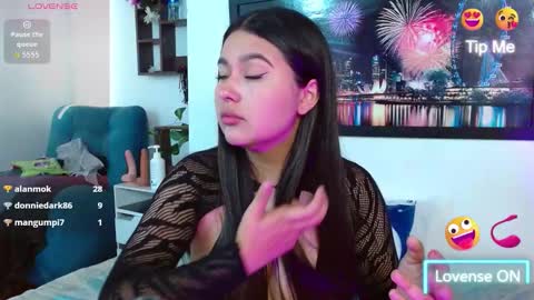 Isabella online show from November 2025 11:35:01 AM