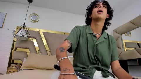 ibratxandy online show from November 2025 06:32:01 PM